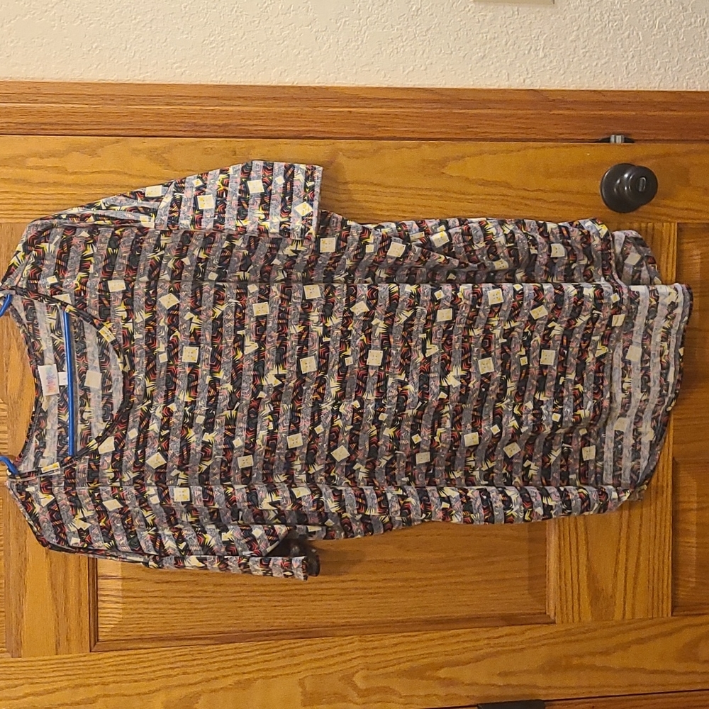 LuLaRoe Irma size L